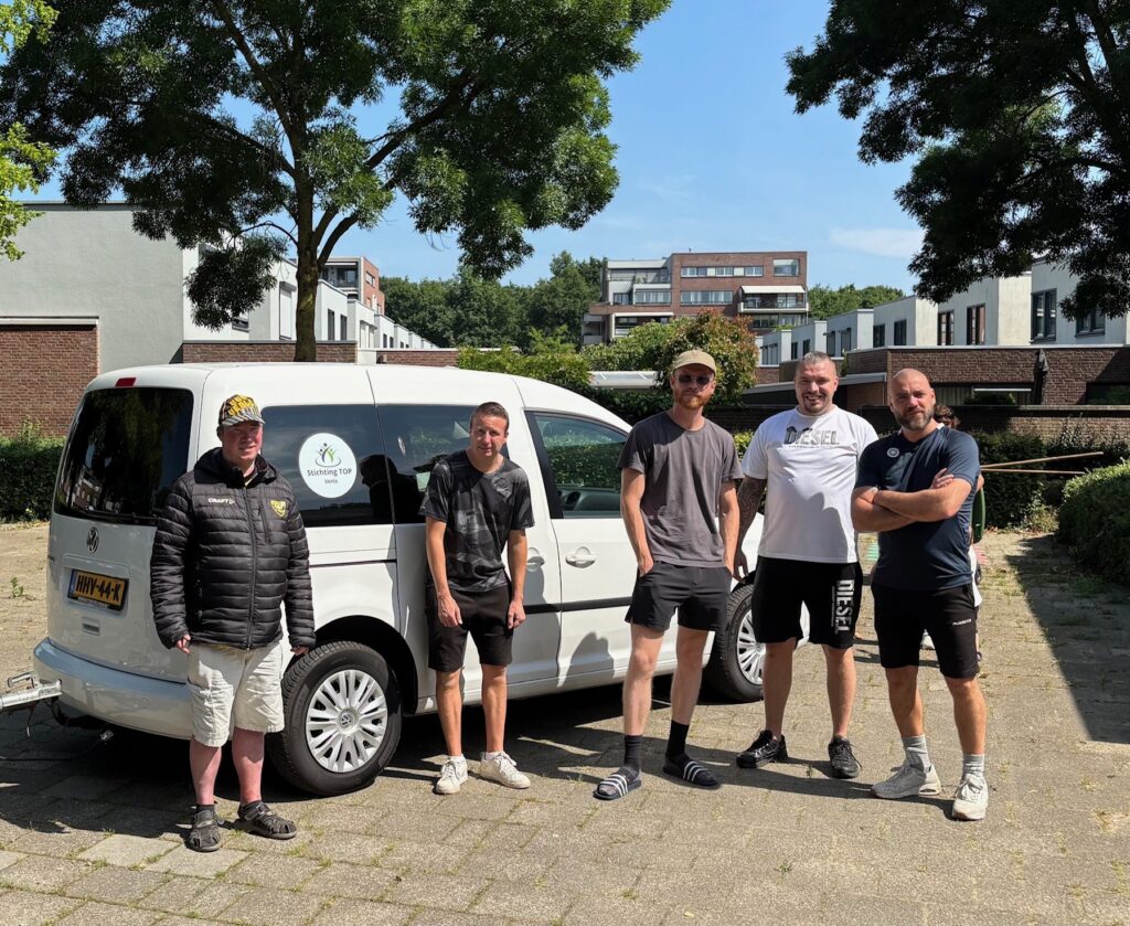 Vrijwilligers aan het werk voor TOP venlo
